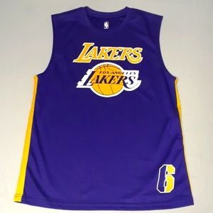 Selling a baseball jersey of Lakers number 6/LeBron James